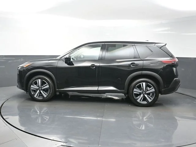 Used 2023 Black Nissan SL image 4