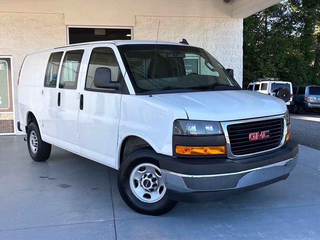 2022 GMC Savana Cargo