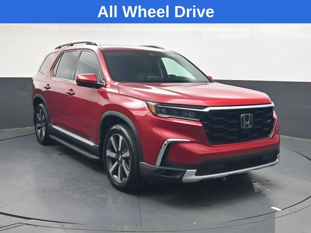 Used 2024 Radiant Red Metallic II Honda Touring image 2