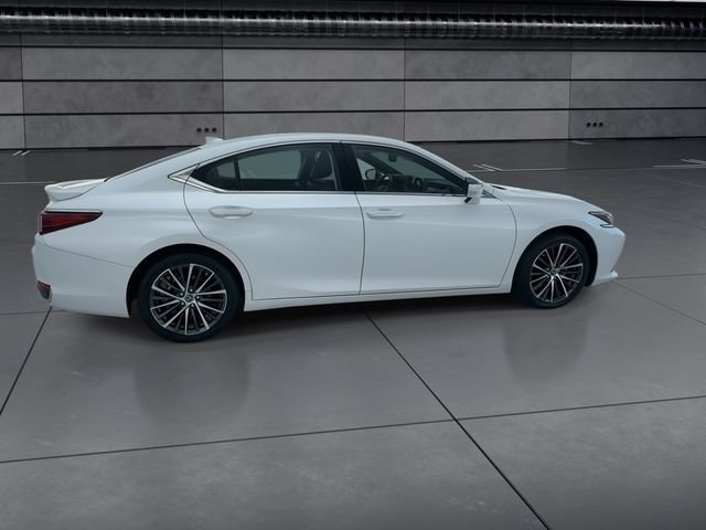 Certified Used 2024 White Lexus 300h image 9