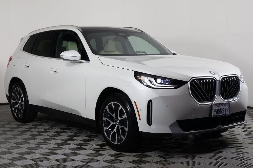 Certified Used 2026 Mineral White Metallic BMW 30 xDrive image 3