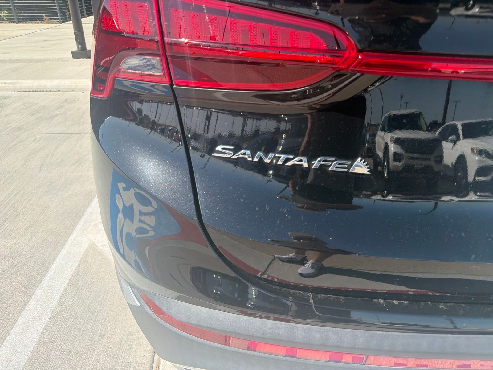 Certified Used 2022 Twilight Black Hyundai SEL image 6