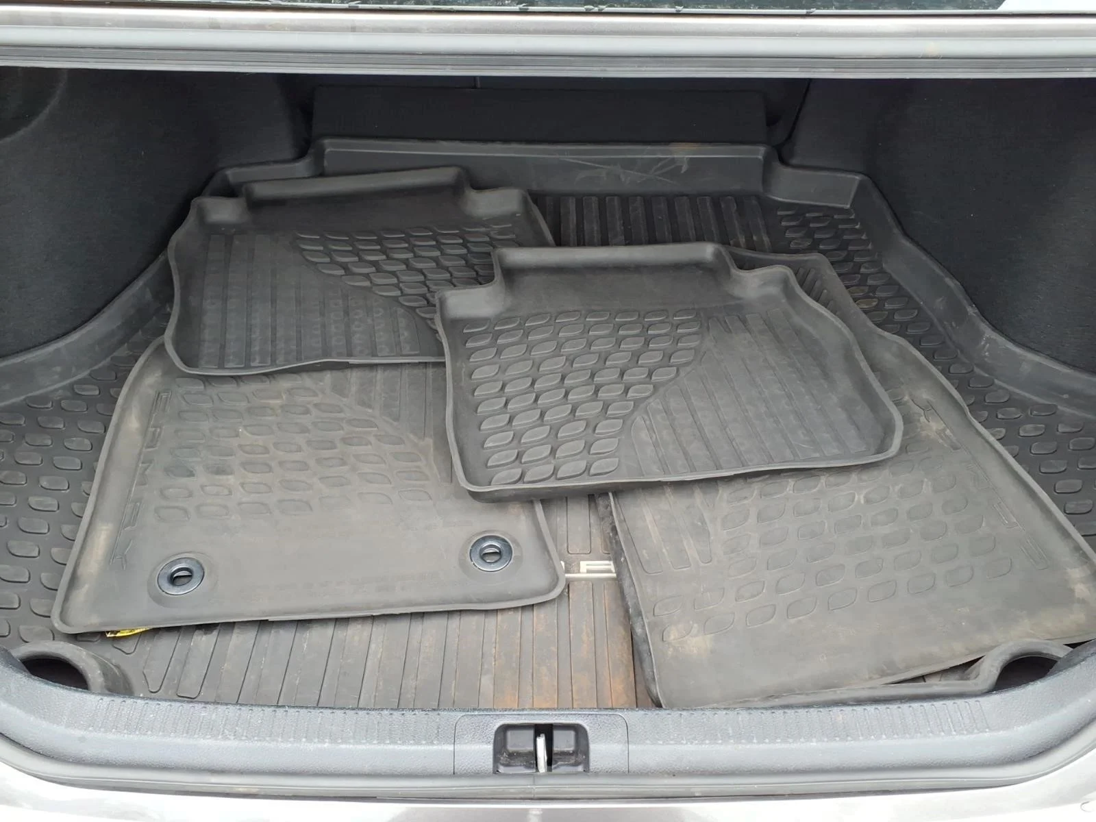 Certified Used 2022 Gray Toyota LE image 19