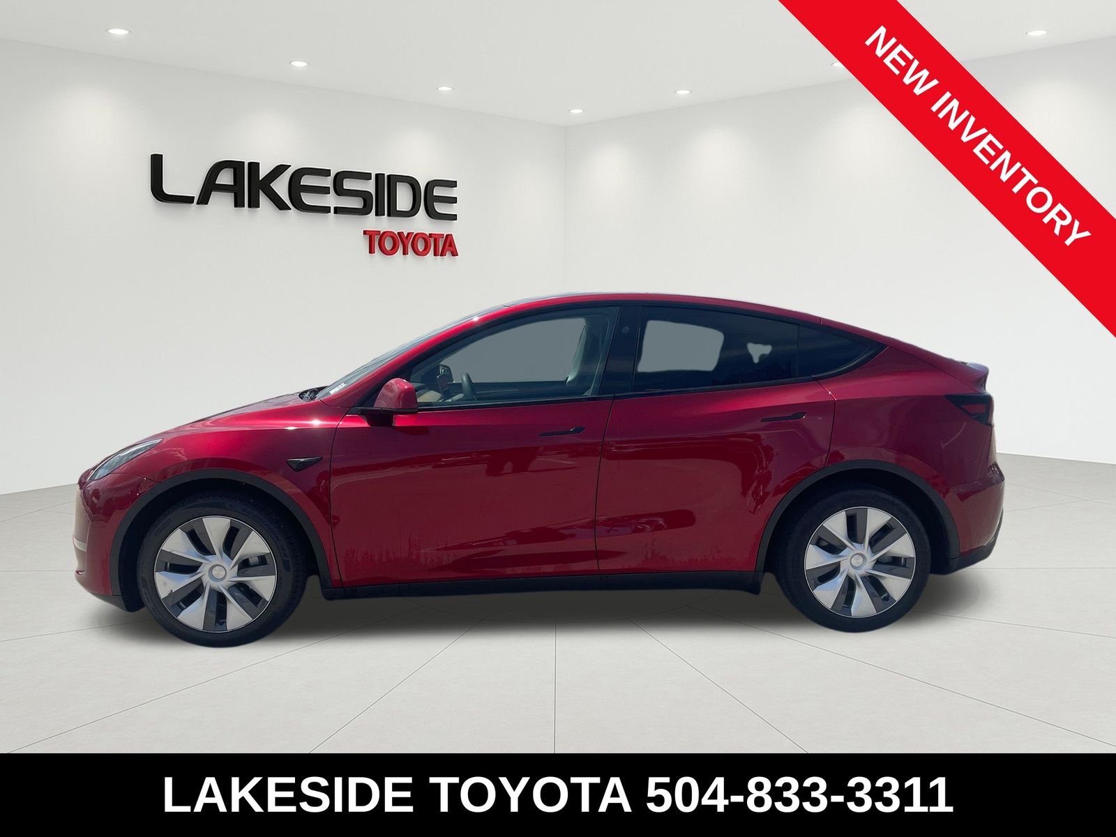 Used 2024  Tesla Long Range image 2