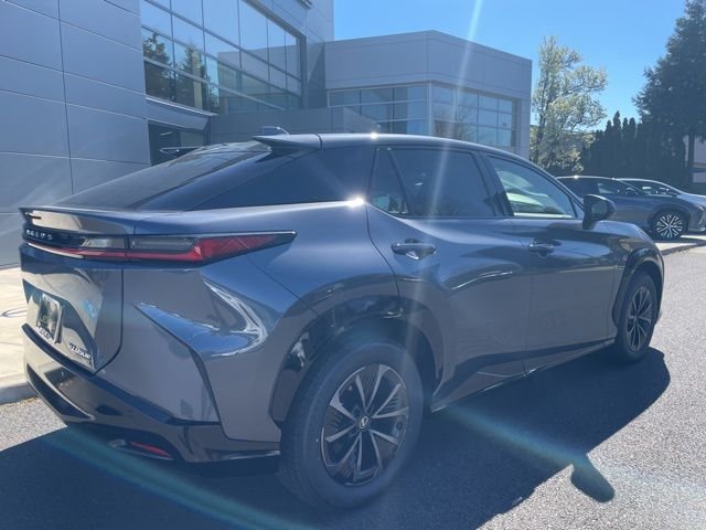 2026 Lexus RZ Base - Photo 3