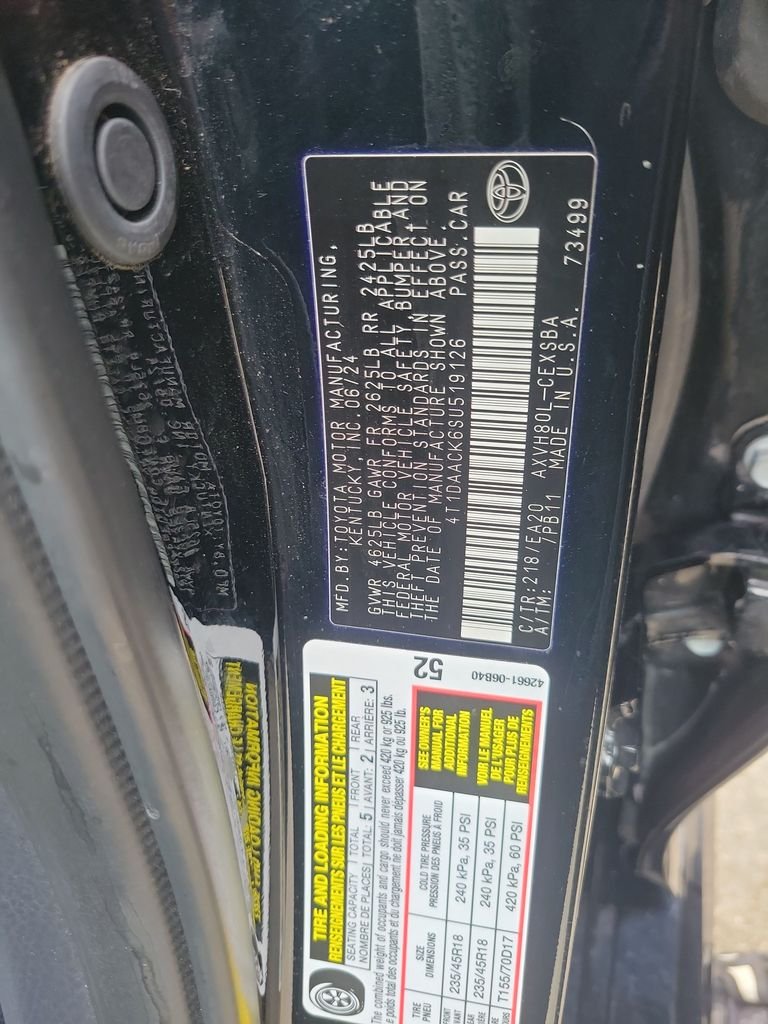 Used 2025  Toyota LE image 36