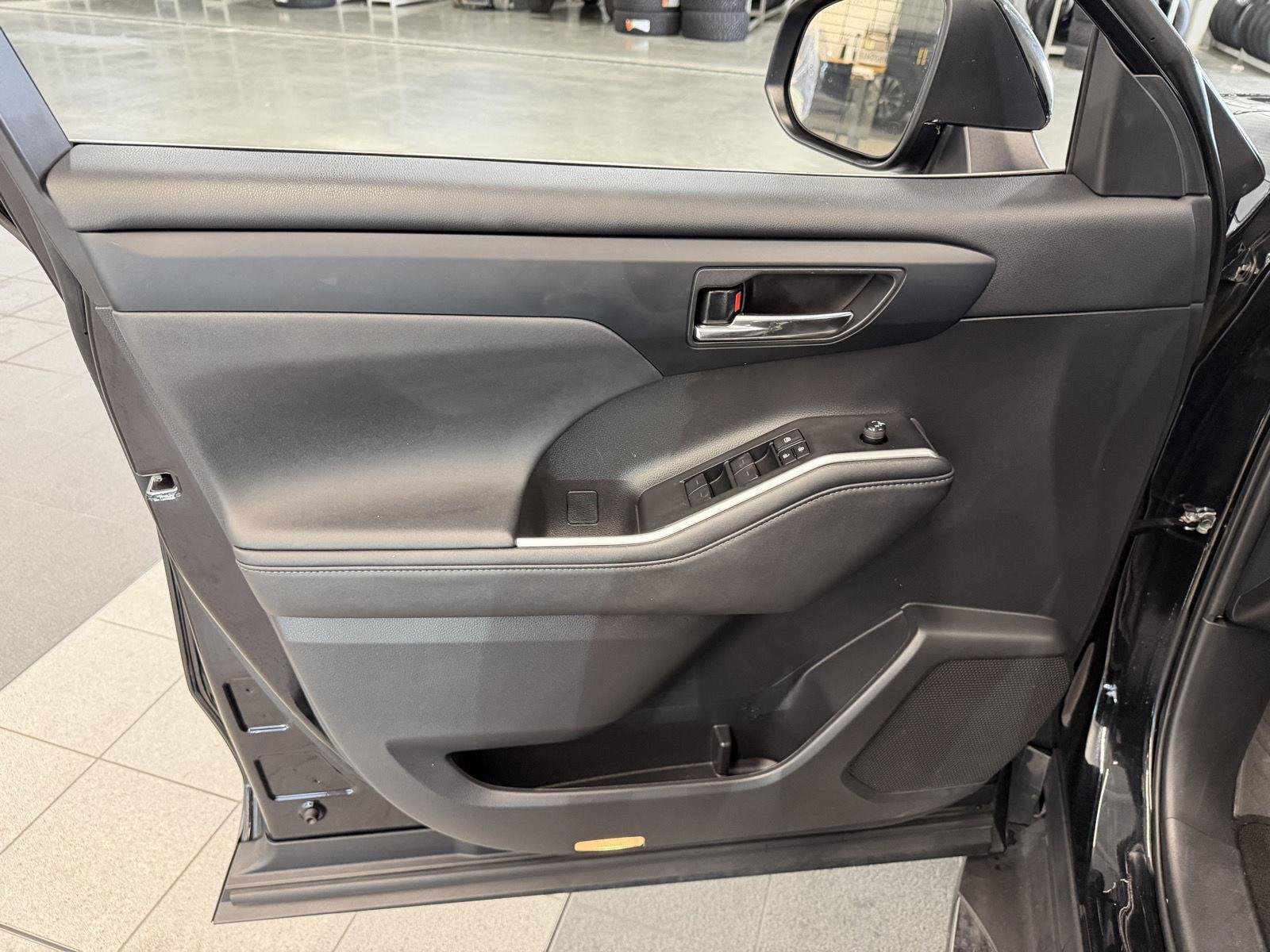 Used 2024 Midnight Black Metallic Toyota XLE image 15