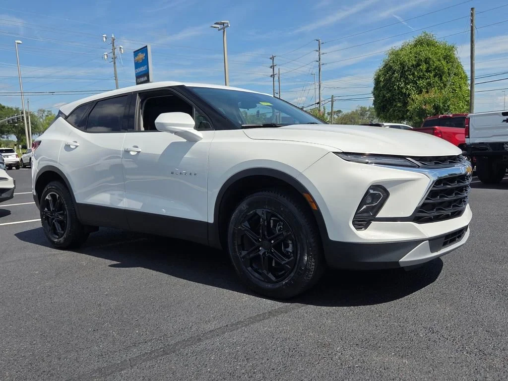2023 Chevrolet Blazer 2.0T 2LT FWD's photo