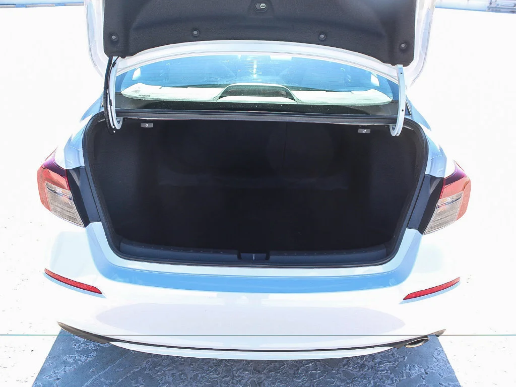 Certified Used 2026 Platinum White Honda Sport image 26