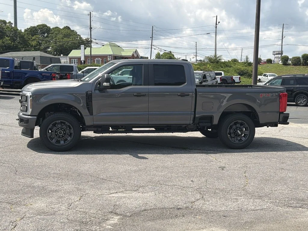 New 2026 Gray Ford XL image 4