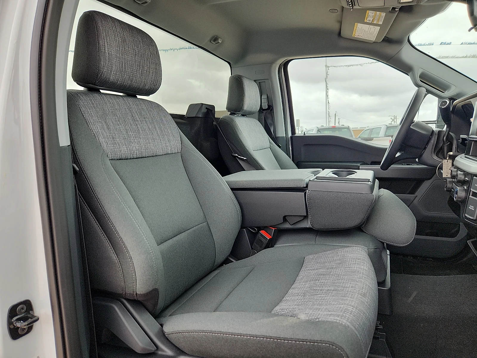New 2026 Oxford White Ford F-350® XLT image 19