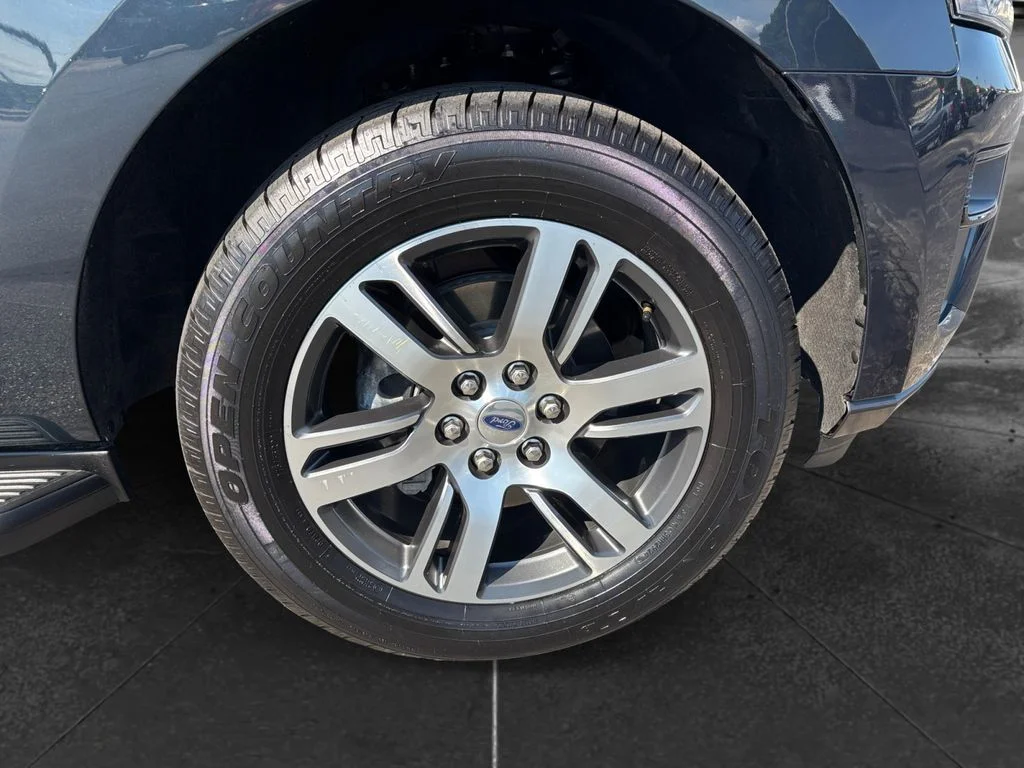 Used 2024 Blue Metallic Ford XLT image 14