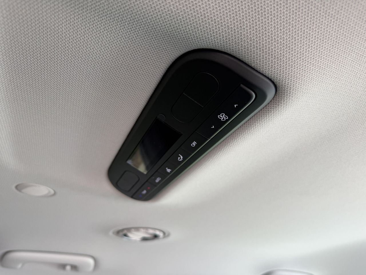 New 2026 Creamy White Pearl Hyundai SEL AWD image 25