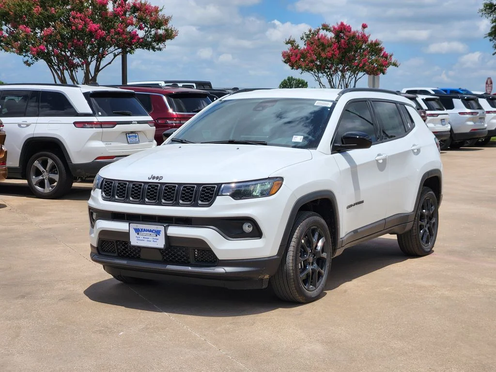 New 2026 Bright White Clear-Coat Exterior Paint Jeep Latitude image 2