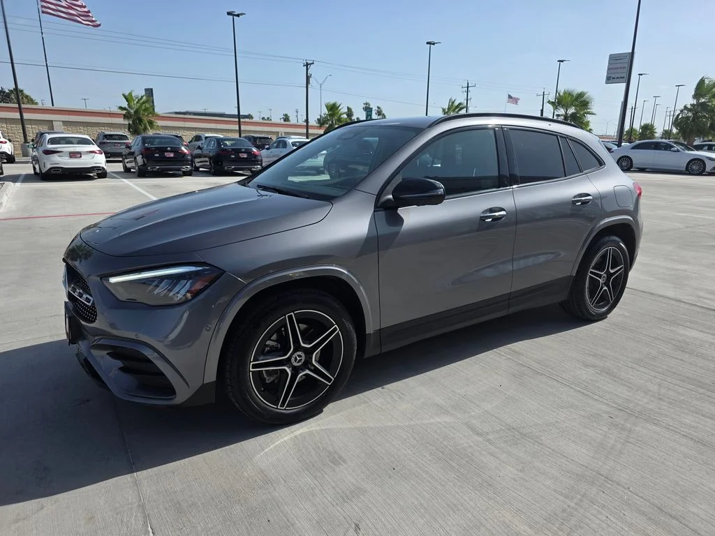 Used 2025 Black Mercedes-Benz GLA 250 image 4
