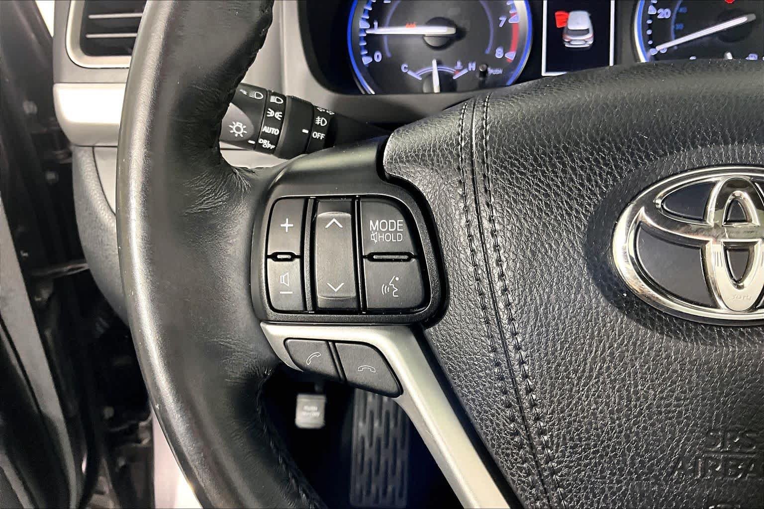 2019 Toyota Highlander XLE - Photo 23