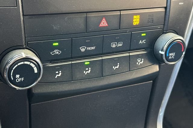 Used 2017 Blue Toyota SE image 22