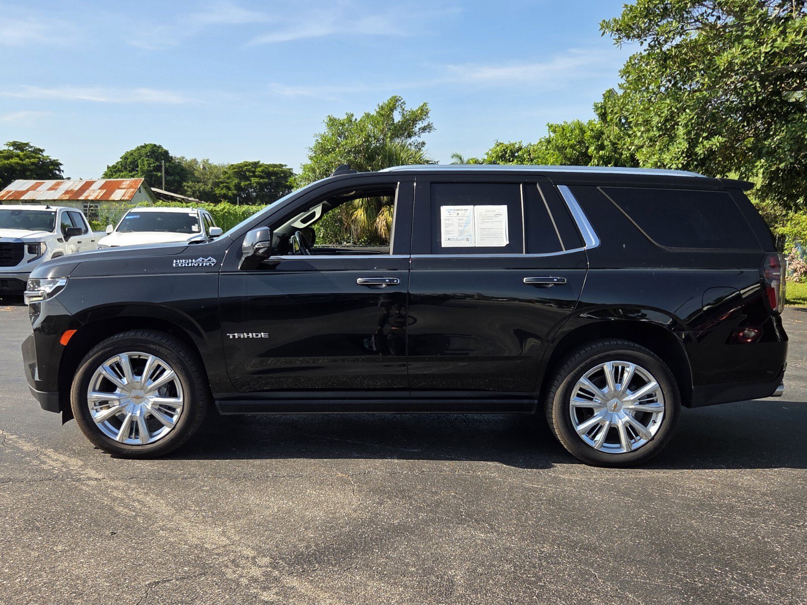 Used 2022 Black Chevrolet High Country image 2