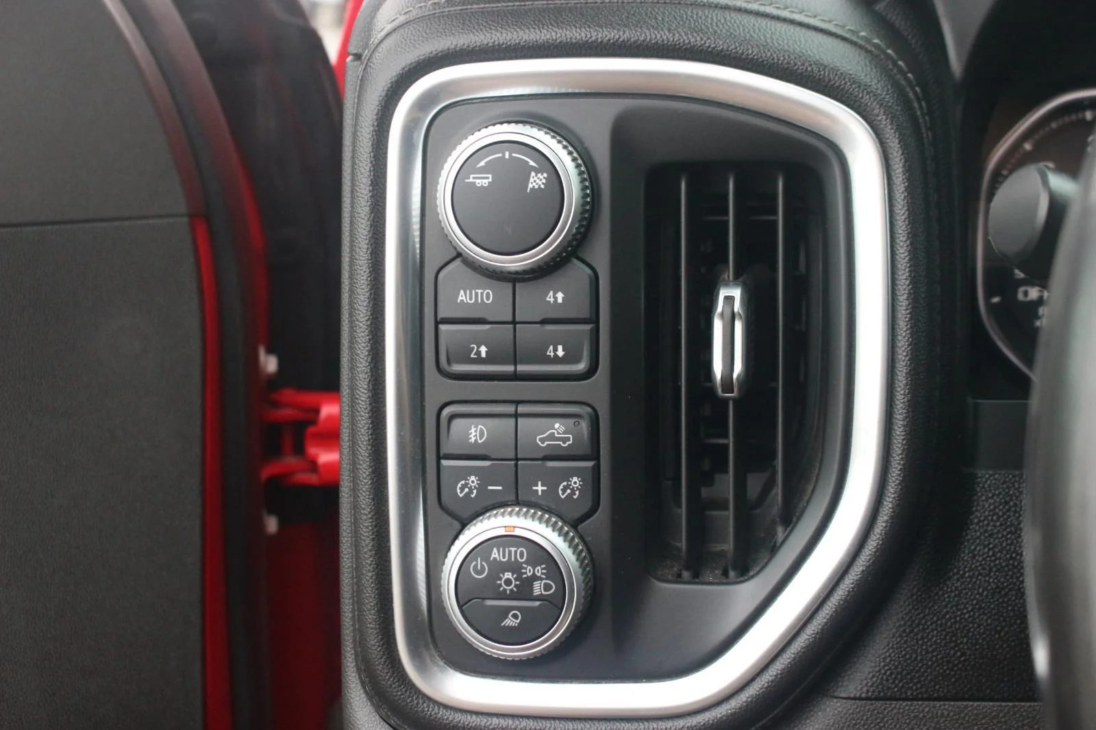 Used 2019 CARDINAL RED GMC SLT image 36