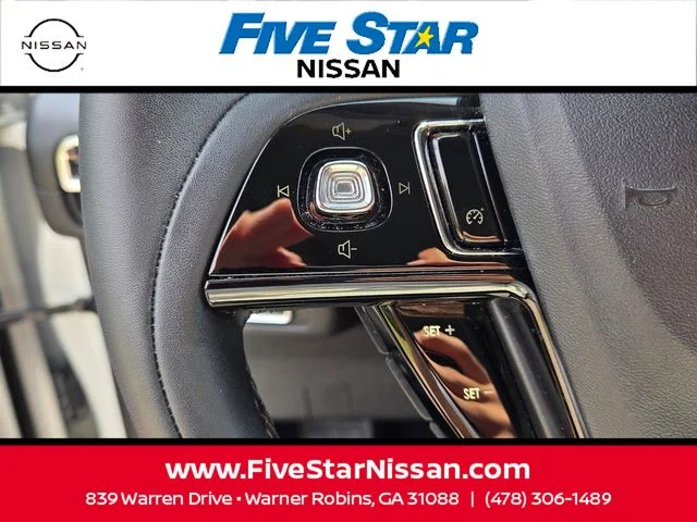 Used 2022 White Lincoln Standard image 25