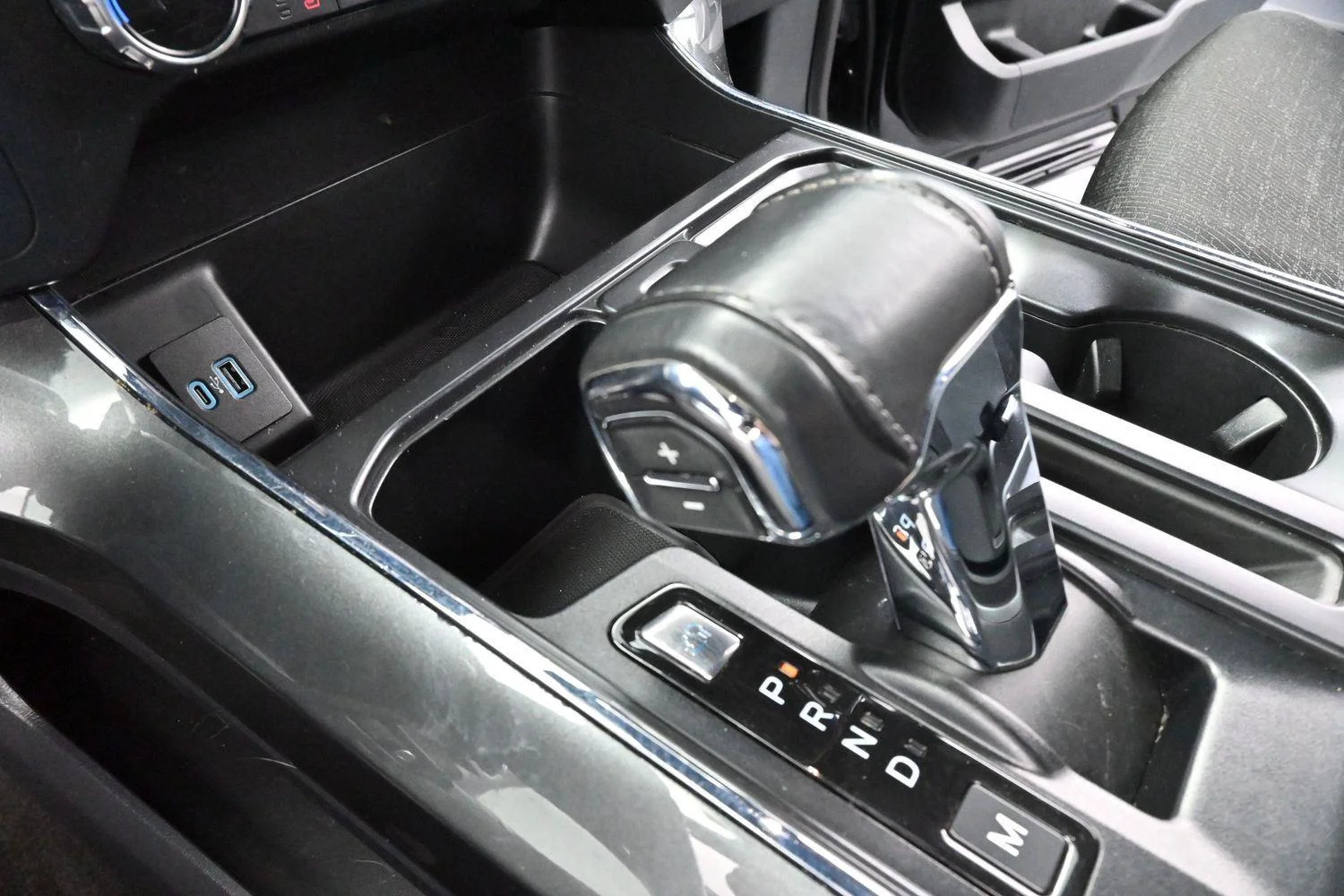 Used 2022 Agate Black Ford XLT image 29
