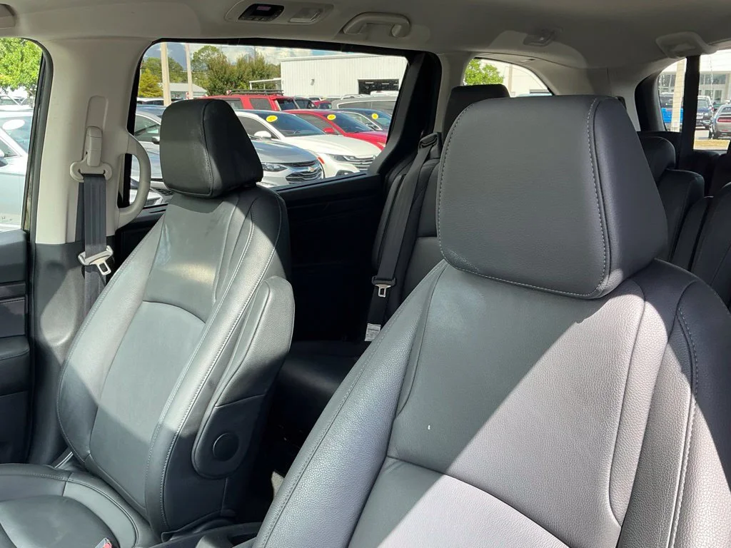 Used 2025  Honda EX-L image 33