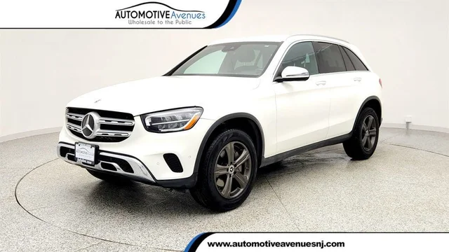 2022 Mercedes-Benz GLC GLC 300 4MATIC® SUV w/ Premium Package Lite & 12.3'' Digital IC
