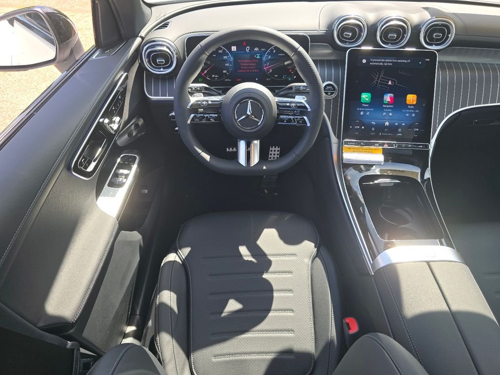 New 2026 MANUFAKTUR Moonlight White Metallic Mercedes-Benz GLC 300 image 26
