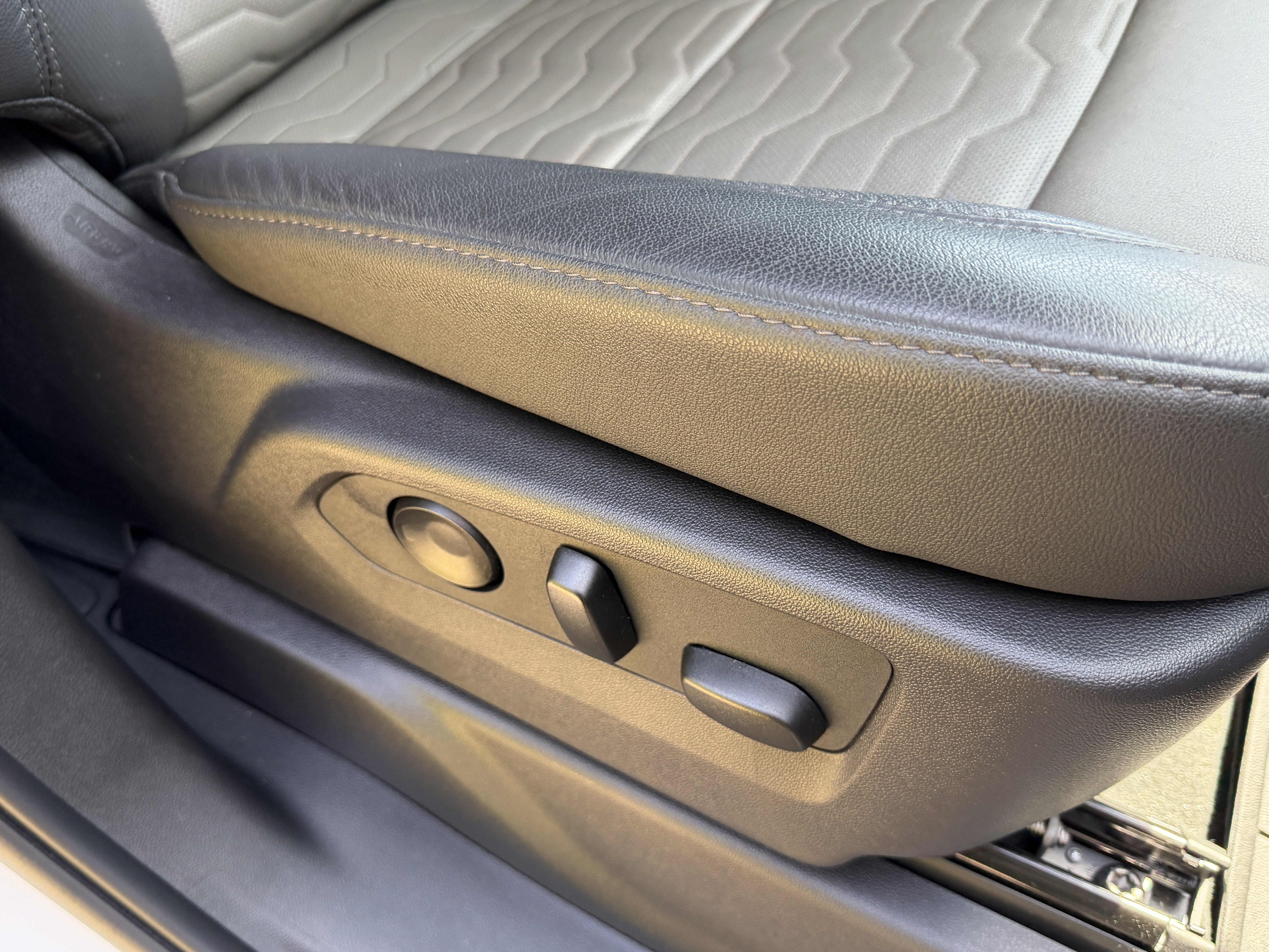 2024 Chevrolet Silverado 1500 ZR2 - Photo 24