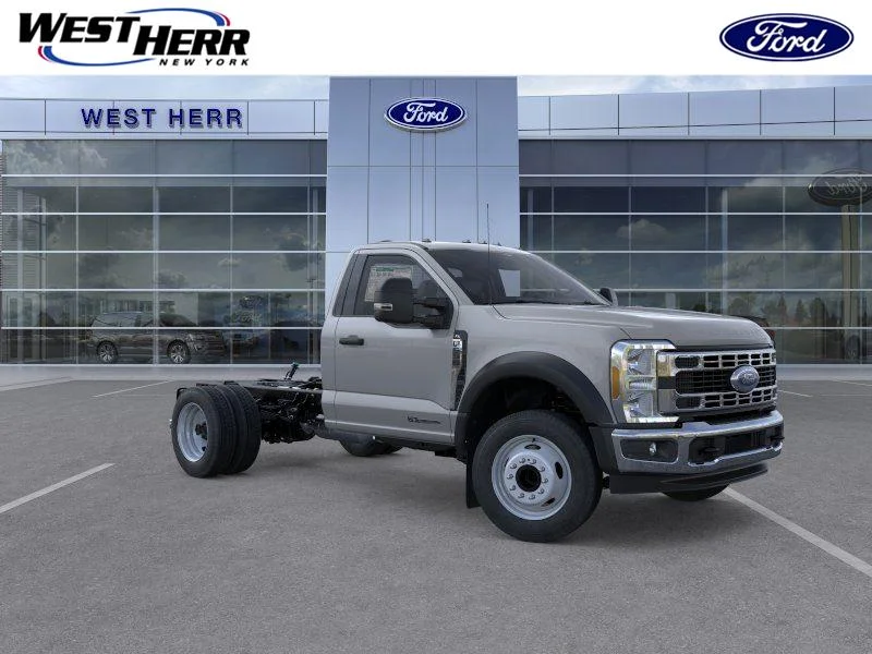 2025 Ford F-550 XL Regular Cab 145-In DRW's photo
