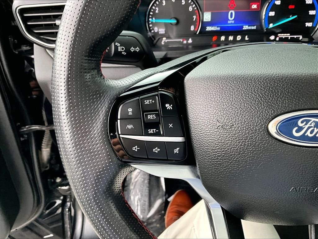 Used 2022 Black Ford ST-Line image 24