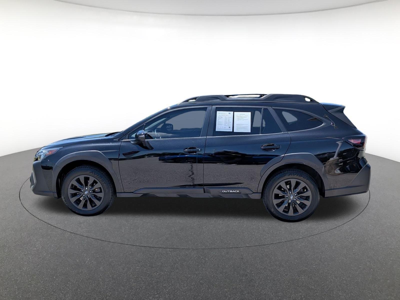 Used 2025 Crystal Black Silica Subaru Onyx Edition XT image 4