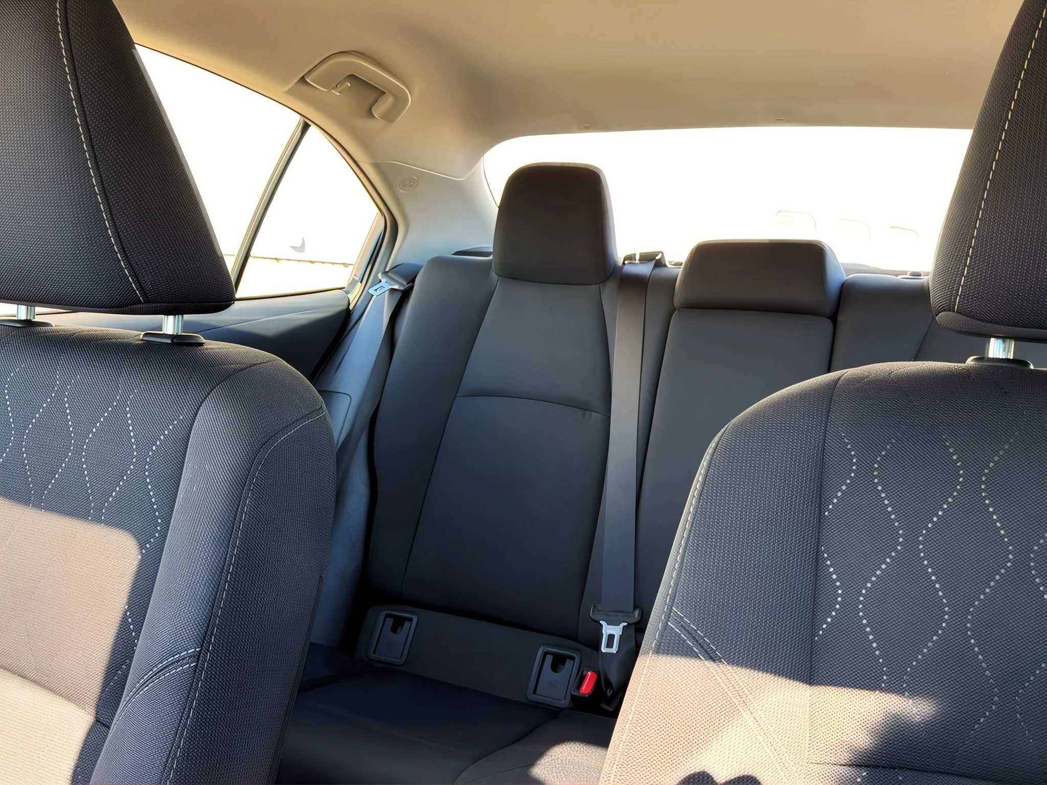 2025 Toyota Corolla LE - Photo 25