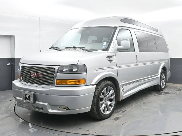 Used 2022 Silver GMC Work Van image 9