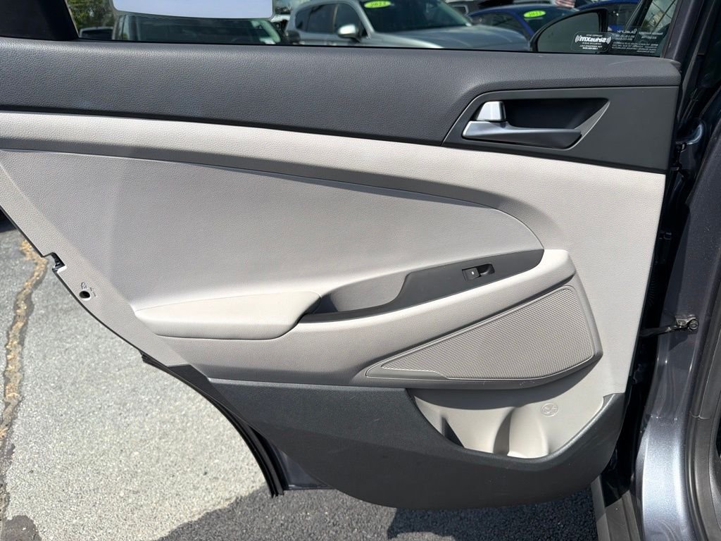 Used 2017 Gray Hyundai Sport image 34