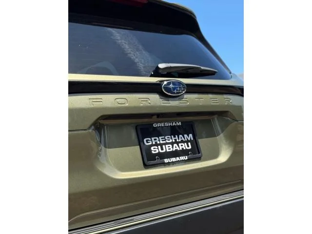 New 2026 AUTUMN GREEN METALLIC Subaru Limited image 15