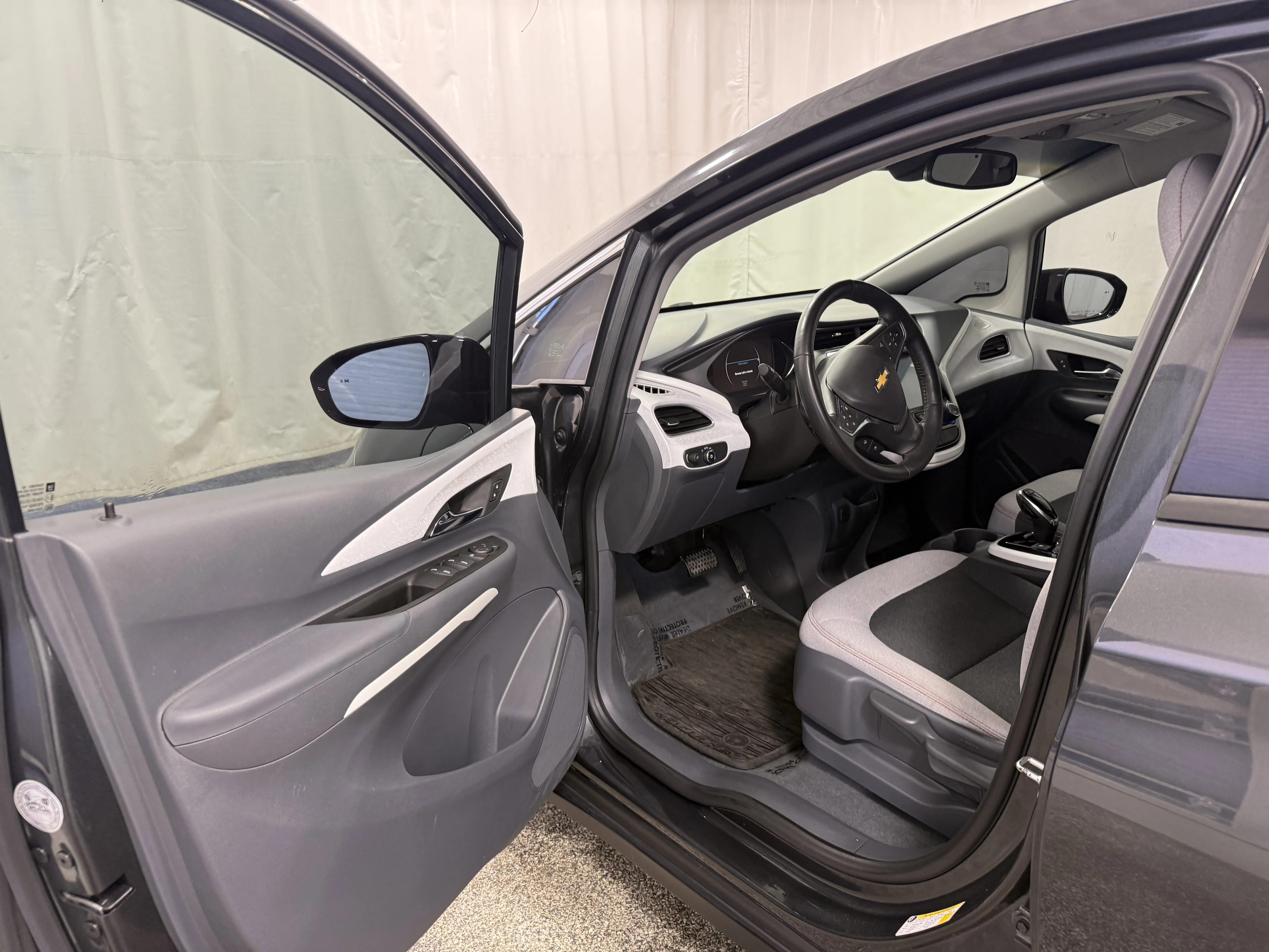 Used 2018 Nightfall Gray Metallic Chevrolet LT image 12