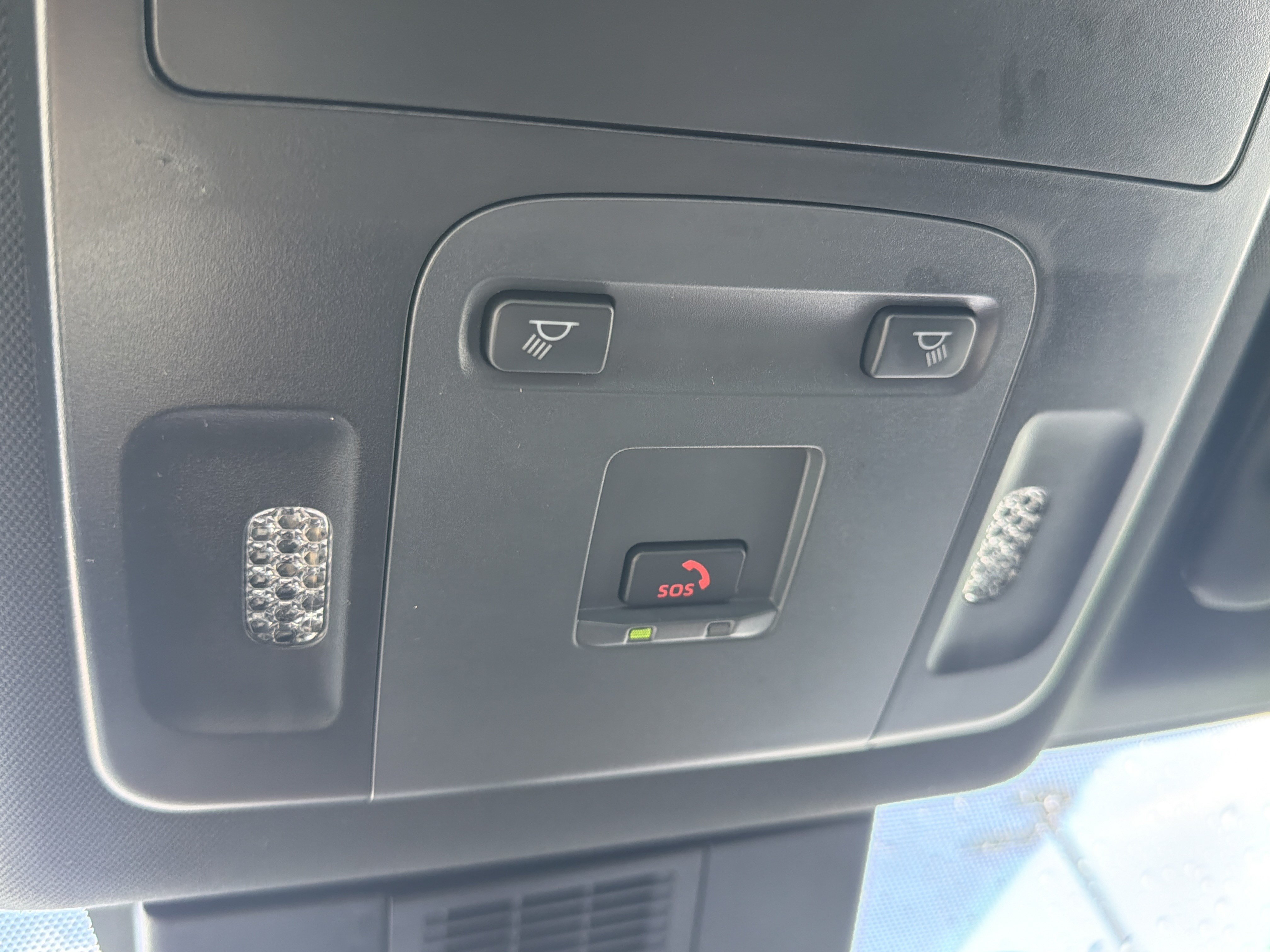 Certified Used 2025 Heavy Metal Toyota SE image 5