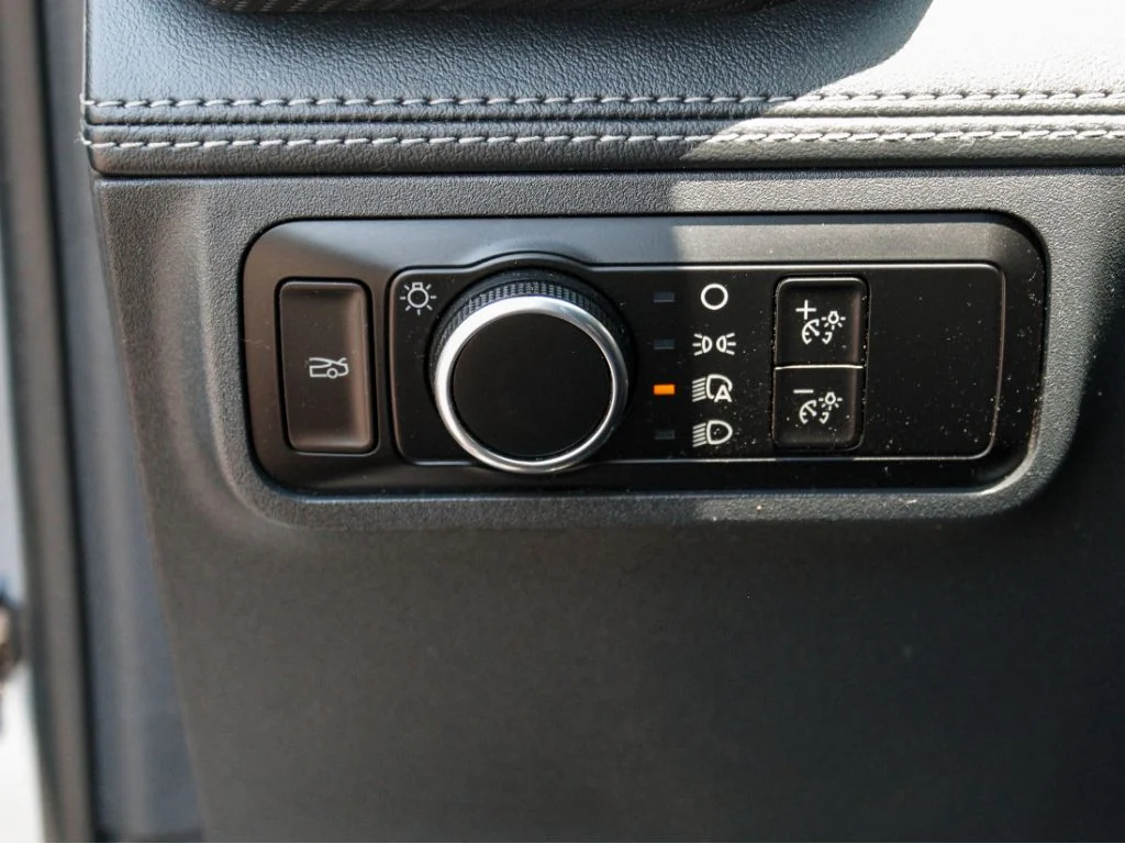 Used 2024 Vapor Blue Metallic Ford GT Premium image 11