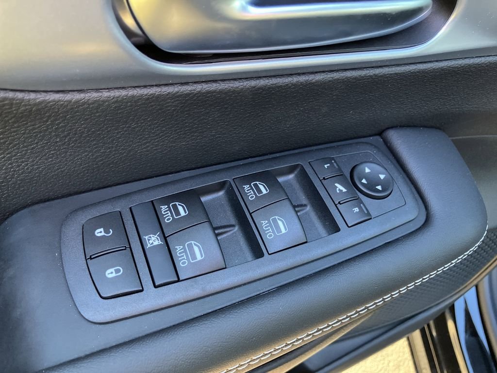 2026 Chrysler Pacifica Limited - Photo 31