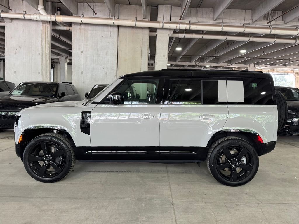 New 2026 Borasco Grey Land Rover X-Dynamic SE image 5