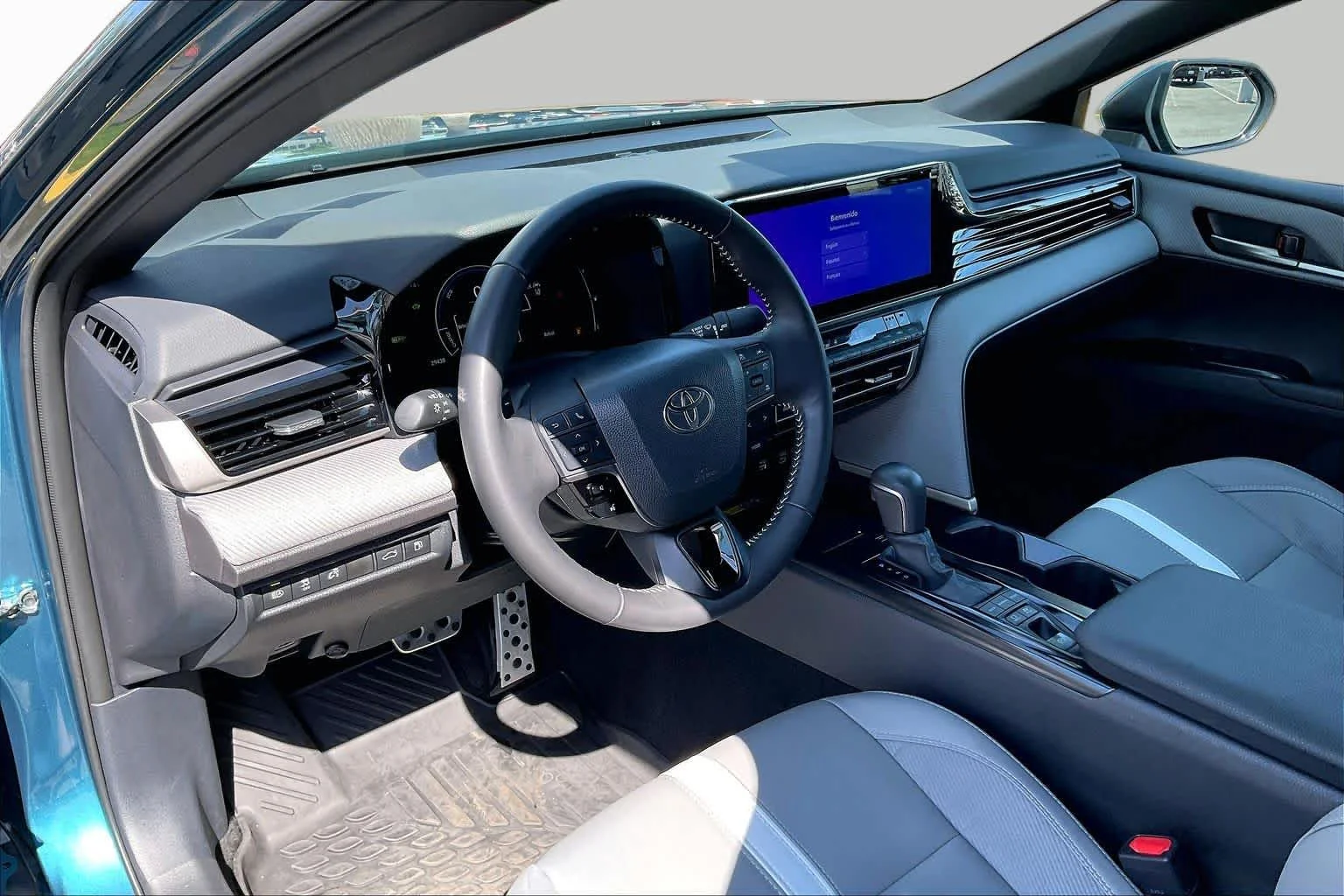 Used 2026 Ocean Gem Toyota SE image 17