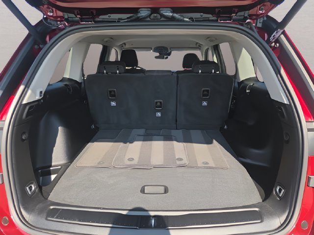 Used 2023 Red Jeep Laredo image 32