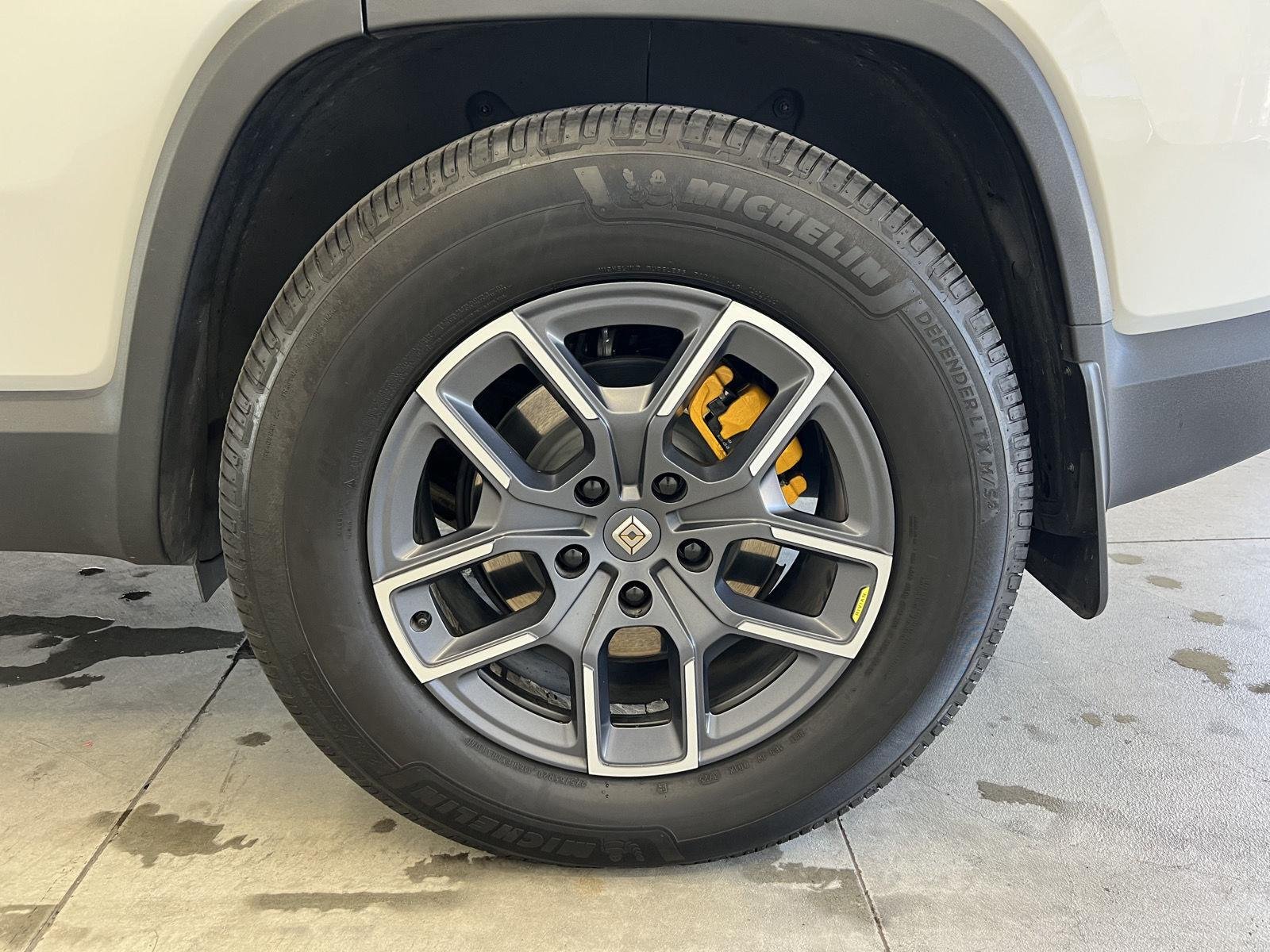 2023 Rivian R1S Adventure - Photo 10