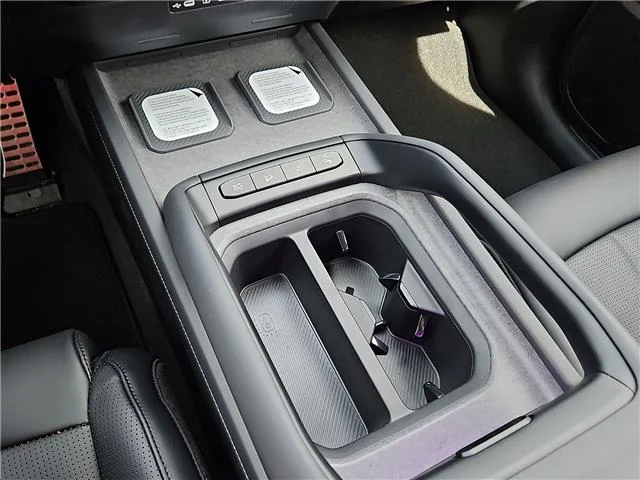 New 2027 Glacial White KIA X-Line SX All-Wheel Drive image 15
