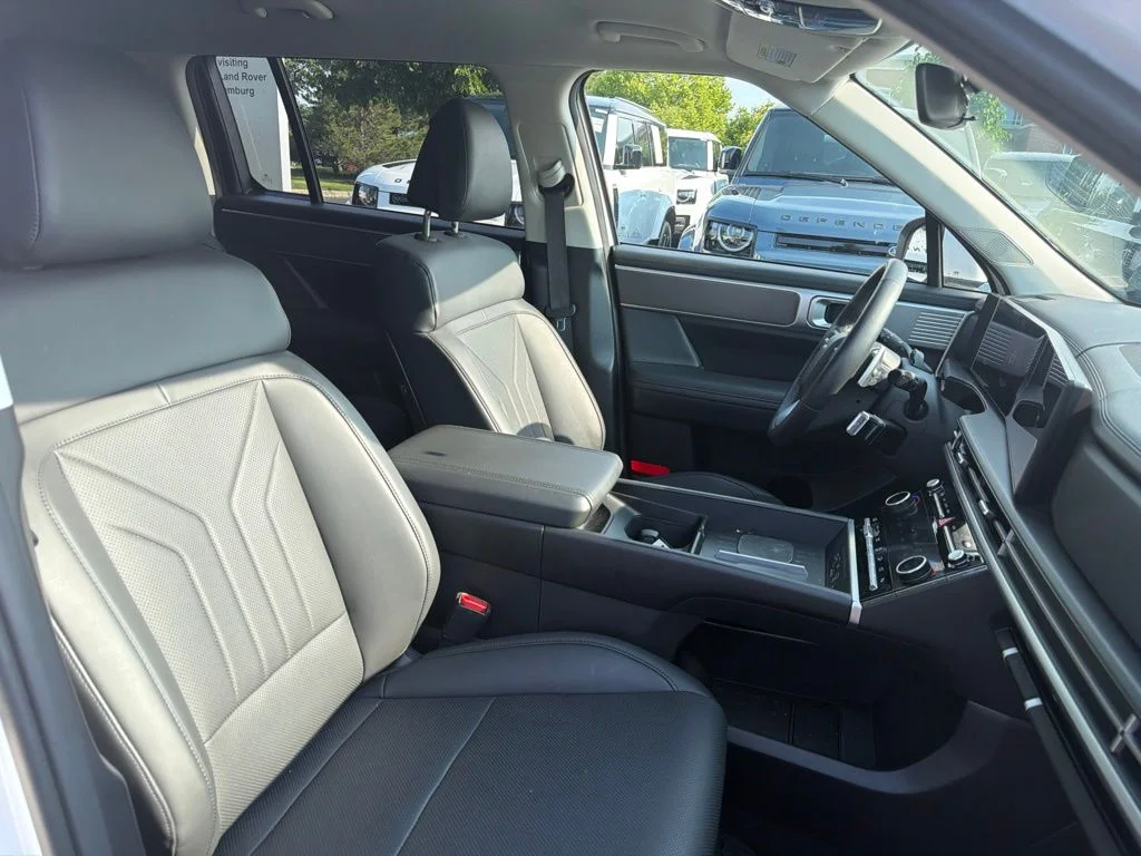 Used 2026 Serenity White Hyundai SEL image 13