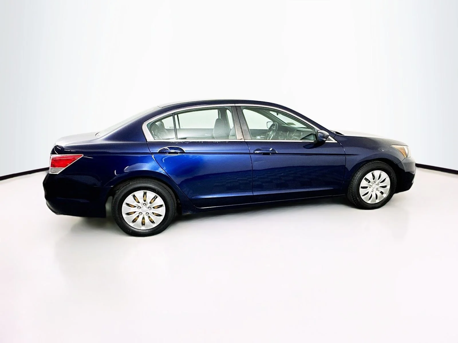 Used 2011 Blue Honda LX image 8