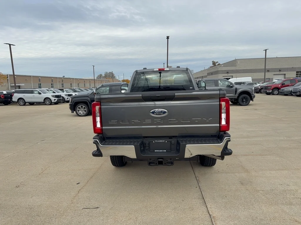 2026 Ford F-250 Super Duty XL - Photo 7