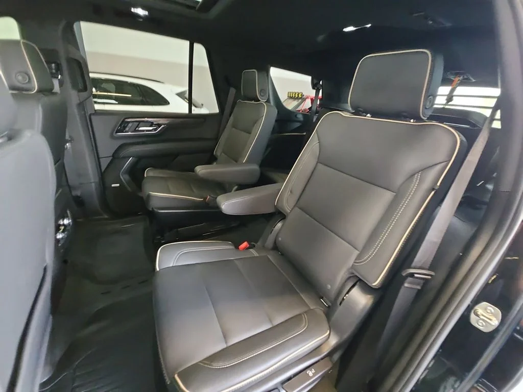 Used 2025 Black GMC Elevation image 22