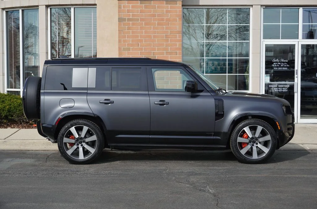 New 2026 Carpathian Grey Land Rover X image 8
